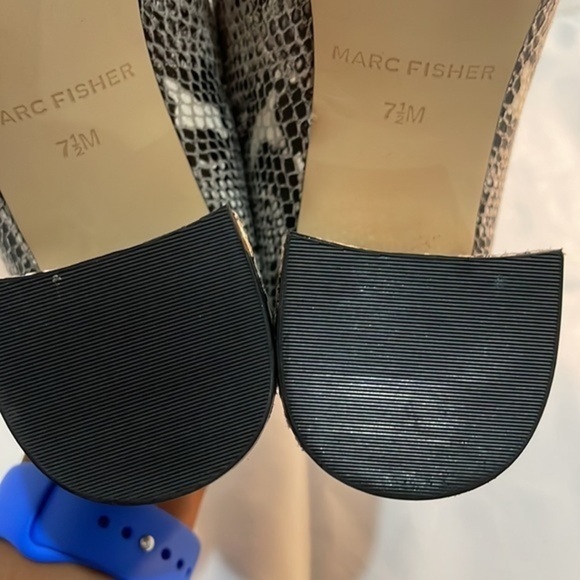 Marc Fisher faux snake skin mules - Picture 6 of 9